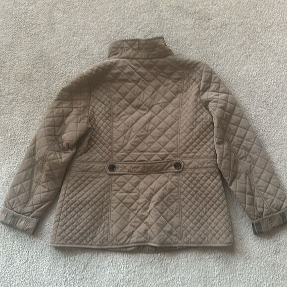 Liz Claiborne Outerwear Quilted Jacket with Plaid Lining! - Picture 3 of 9